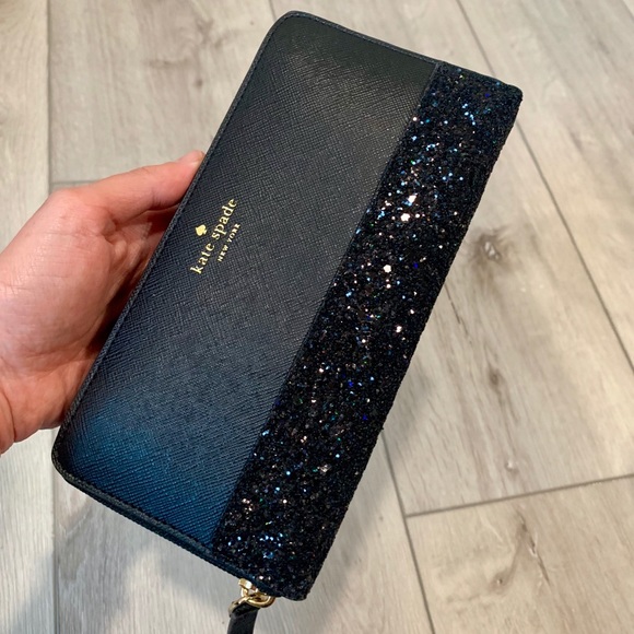 ♠️Kate Spade Neda Greta Court Zip Glitter Wallet♠️ - Picture 2 of 8